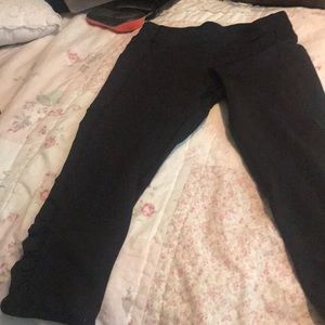 Ivivva size 12 leggings - Capri